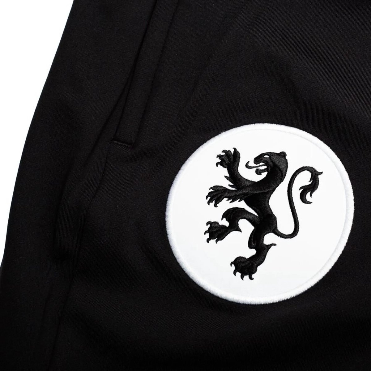 Nike Nederland OranjeLeeuwinnen Strike Trainingsbroek 2025-2027 Dames Zwart