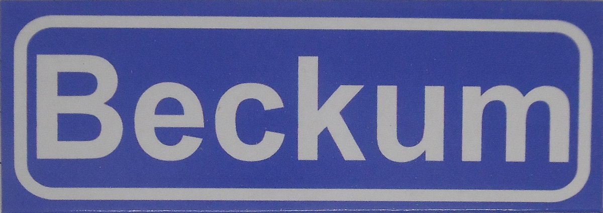 Souv© - koelkast magneet - plaatsnaam bord - kombord - souvenir - koelkastmagneetje - relatiegeschenk Beckum