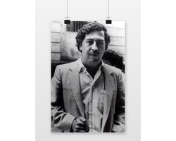 Pablo Escobar - Kartel - Narcos - Zwart Wit - Pablo Foto - posters - formaat 60x90cm - Wanddecoratie - 1137