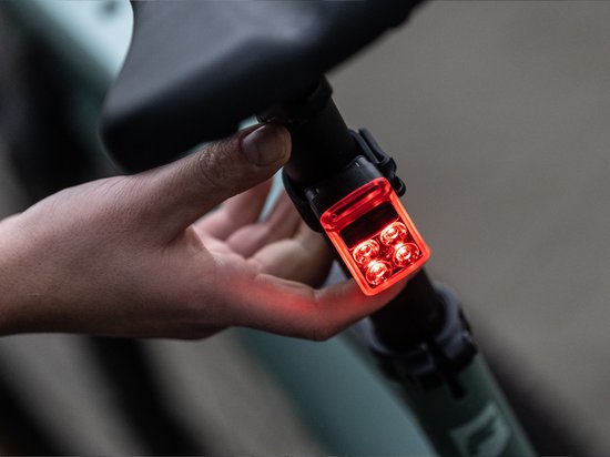 BBB Cycling Slide Achterlicht Fiets - Fietsverlichting USB Oplaadbaar Achterlicht - 50 Lumen - Fietslampje Waterdicht - Lange Accuduur - BLS-236 — afbeelding 2