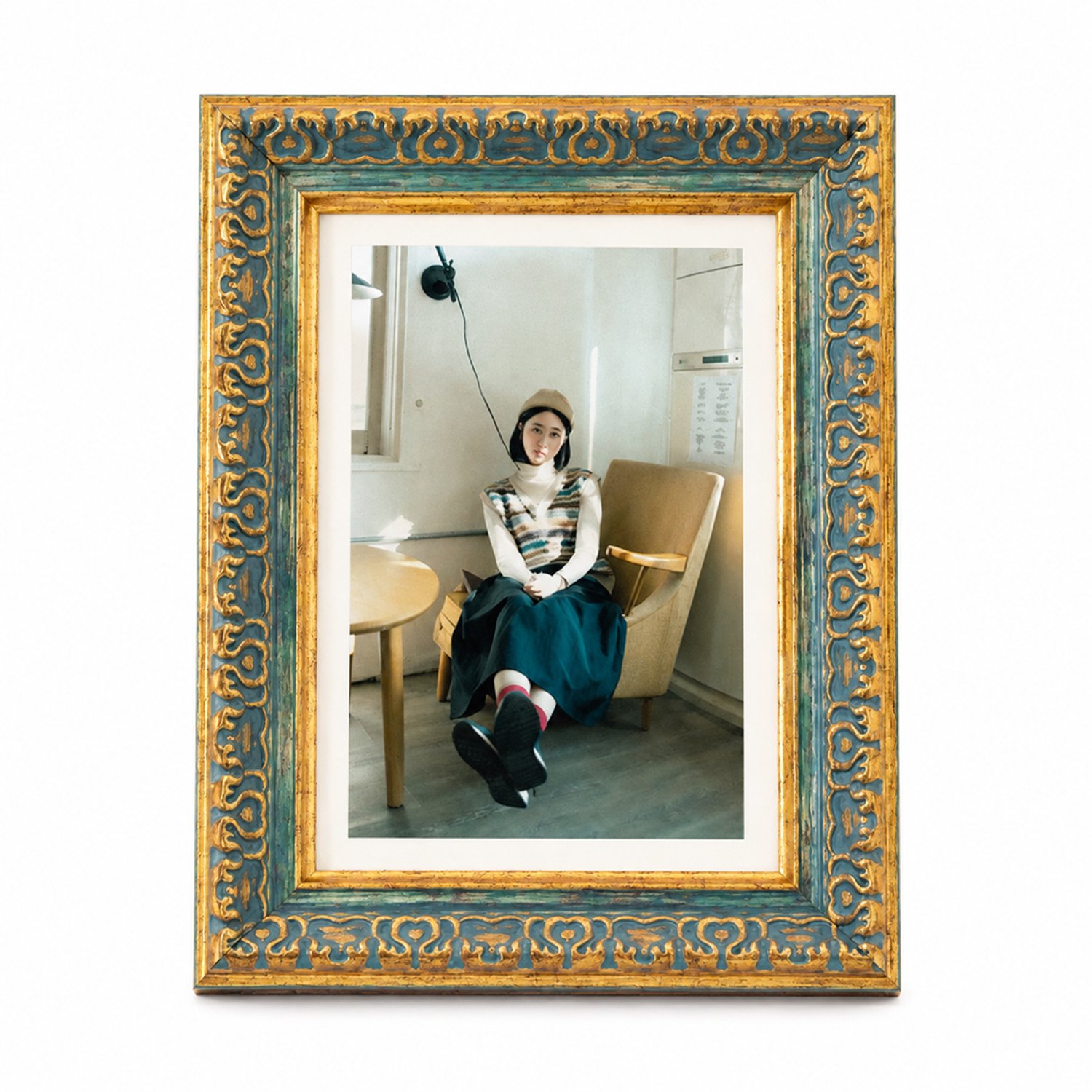 SWGOTA Klassieke celadongroene fotolijst, 6 inch, binnenmaat 10,1 x 15,1 cm, rechthoekig met goudkleurige ornamenten, zonder afbeelding