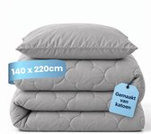Slaapspeciaal Eazydekbed Prestige Grijs - Dekbed zonder Overtrek - Wasbaar Dekbed - Hoesloos Dekbed - All Year Dekbed - 2 in 1 Dekbed - Incl. 1 Kussensloop - 140x220 cm - 100% Katoen