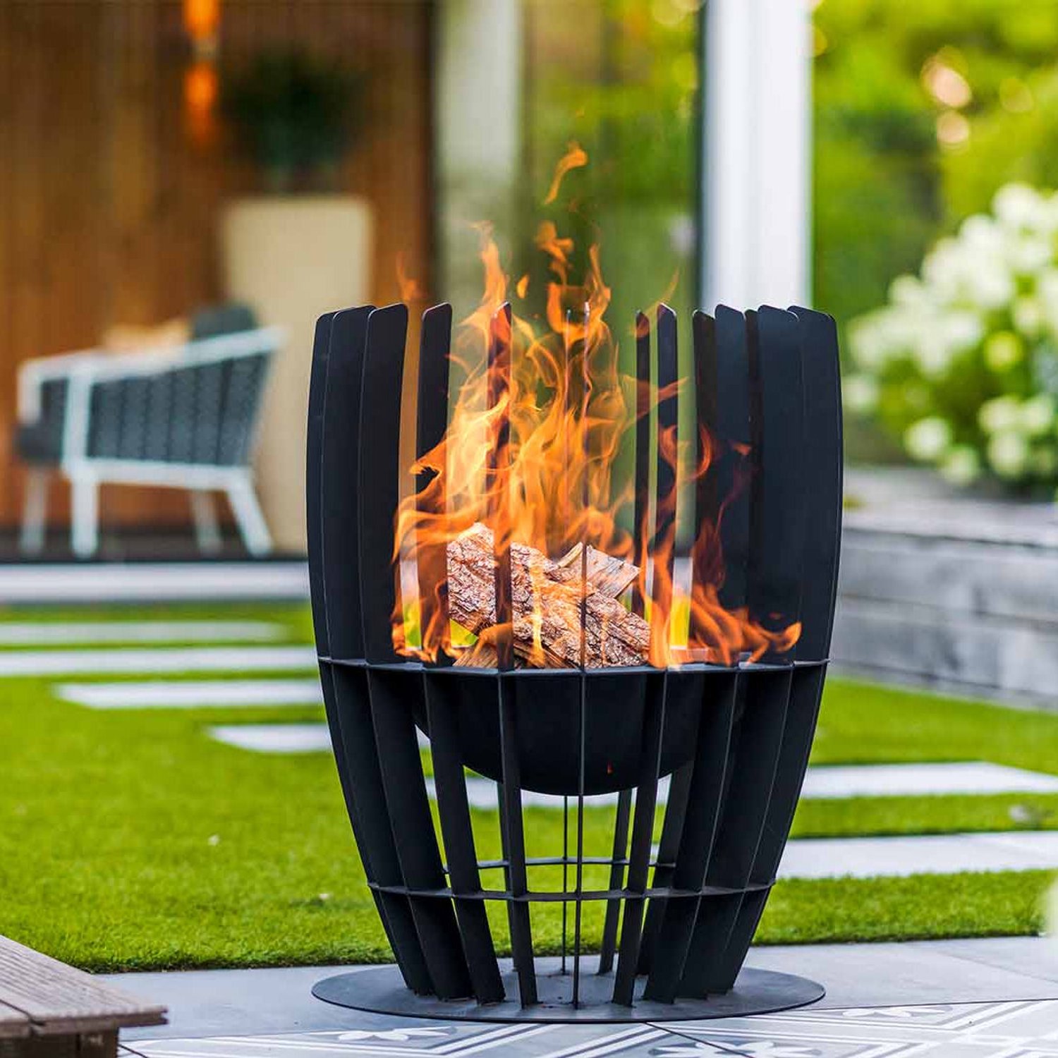 RedFire Baylor Fire Basket - Black