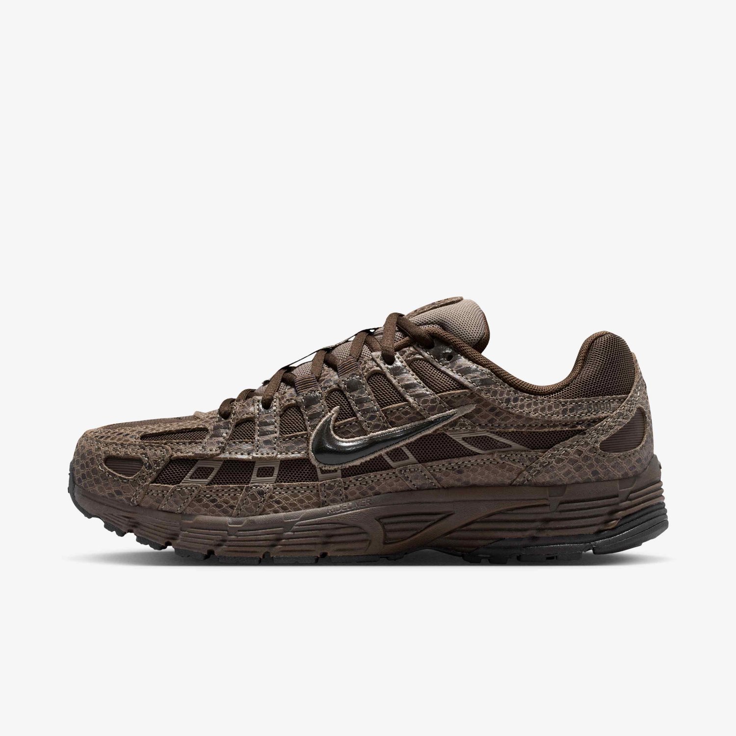 Nike P-6000 SE Sneakers – Baroque /Velvet P-6000 Lifestyle Dames Sneakers voor Vrouwen Bruin