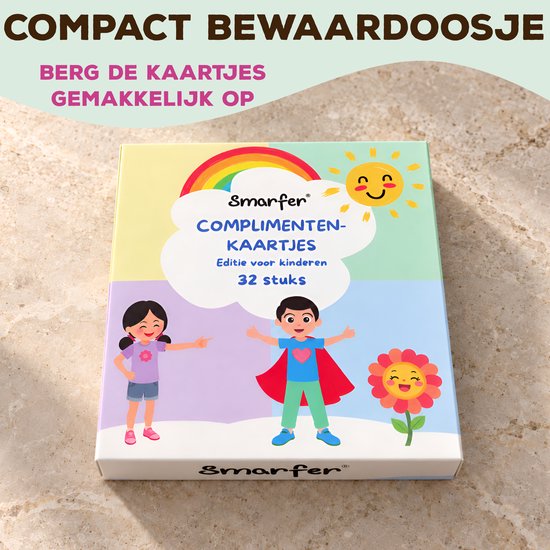 Boîte de rangement compacte pour 32 cartes de compliments Smarfer avec un arc-en-ciel et des dessins d'enfants.