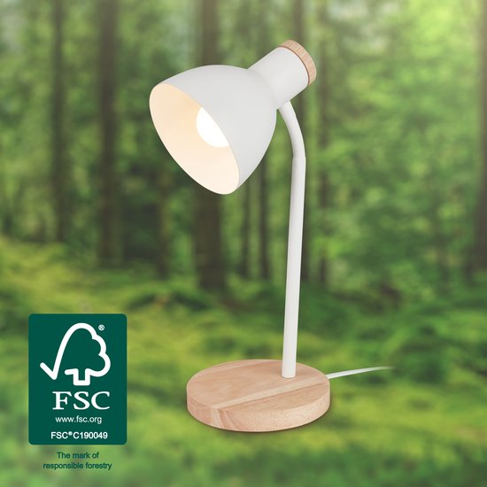 Witte bureaulamp met houten voet en FSC-keurmerk voor verantwoord bosbeheer.