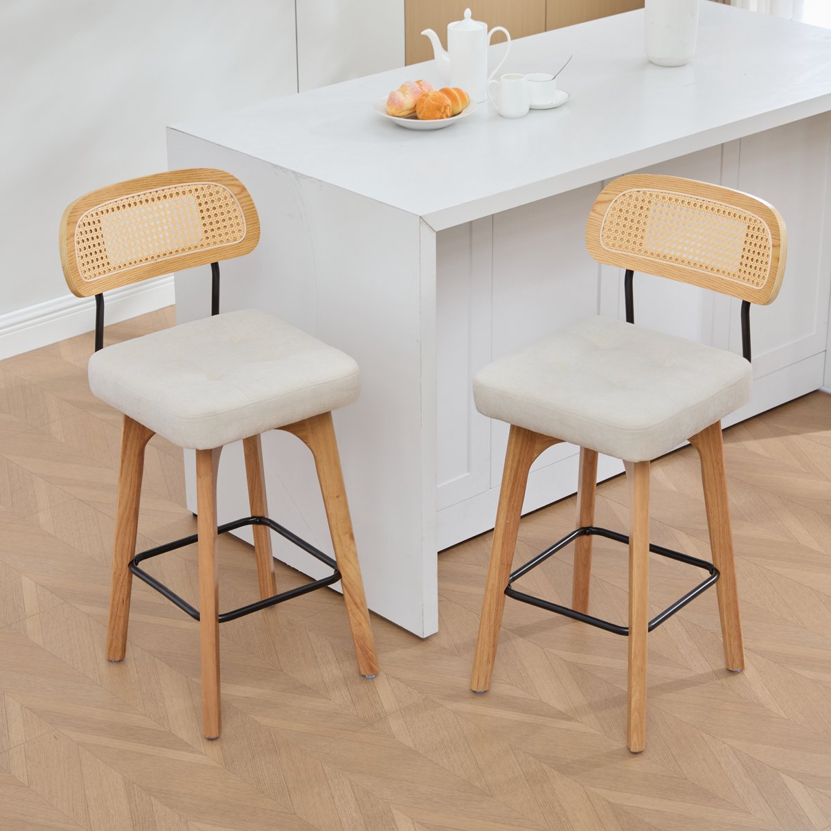 STILVORA Barkruk 44 Bij 51 Bij 96 Cm - Set Van 2 - 360 Graden Draaibaar Met Rotan Rugleuning - Voor Keukenbar - Chenille Beige