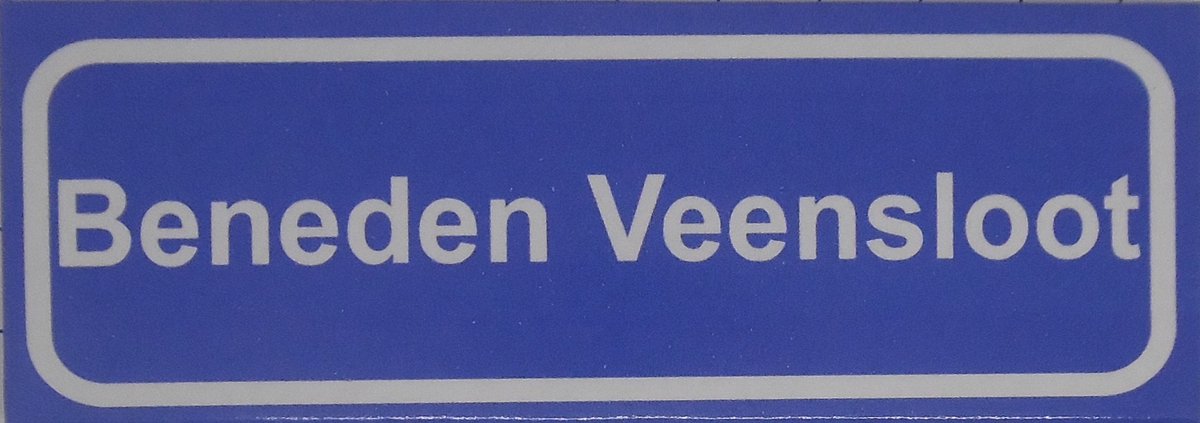 Souv© - koelkast magneet - plaatsnaam bord - kombord - souvenir - koelkastmagneetje - relatiegeschenk Beneden Veensloot