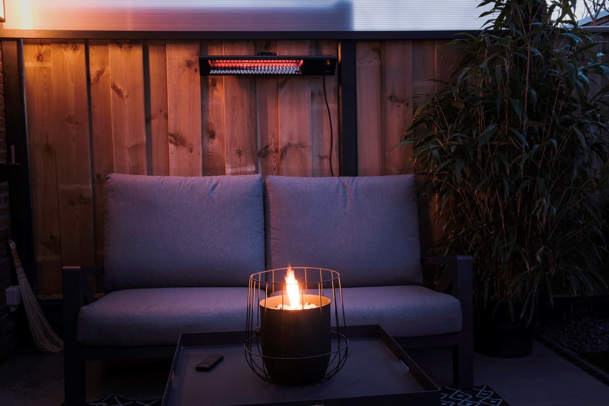 Sunred Triangle Dark 2500 W - Chauffage de terrasse mural - Noir