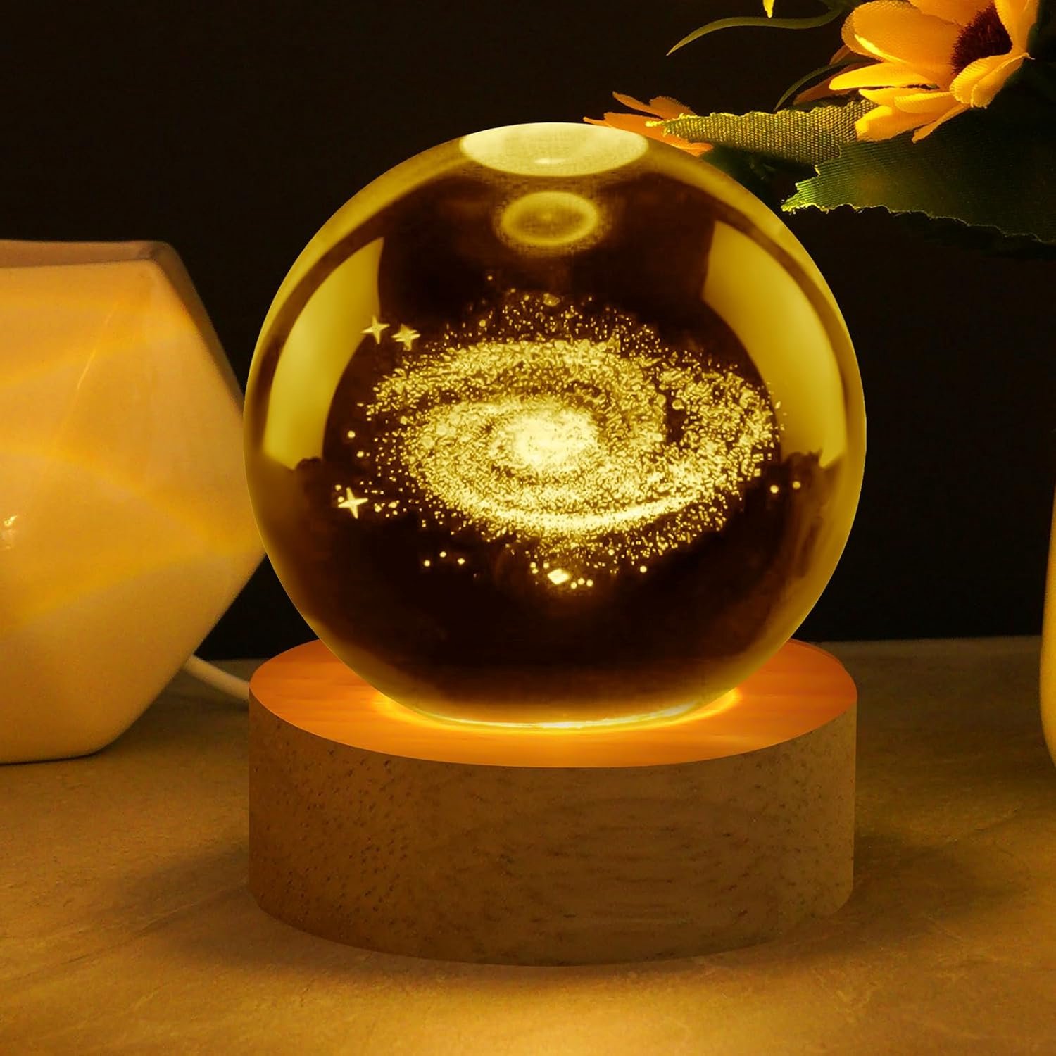 3D Kristallen Bal Lamp, LED Galaxy Planeet Nachtlampje met Houten Basis, 6 cm Glazen Bol, Warm Licht, Decoratie voor Kinderkamer en Slaapkamer, Leuk Cadeau