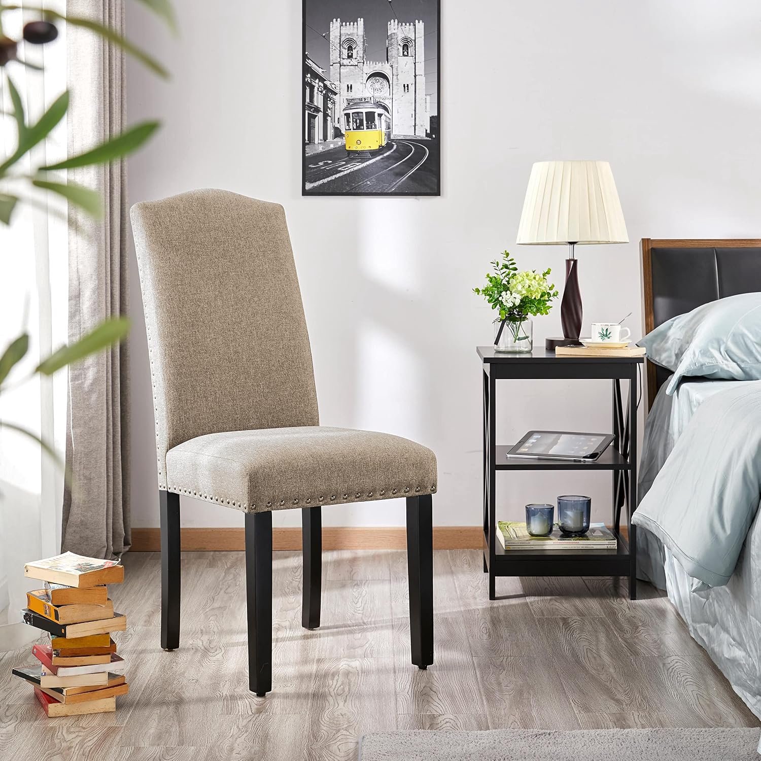 Luxe Eetkamerstoelen met Hoge Rugleuning en Linnen Bekleding Set van 4 – Comfortabele Gestoffeerde Keukenstoelen met Zachte Zitting, Massief Houten Poten, Ergonomische Rugleuning, Kaki, 136 kg Draagvermogen, 45,5 x 62 x 103 cm