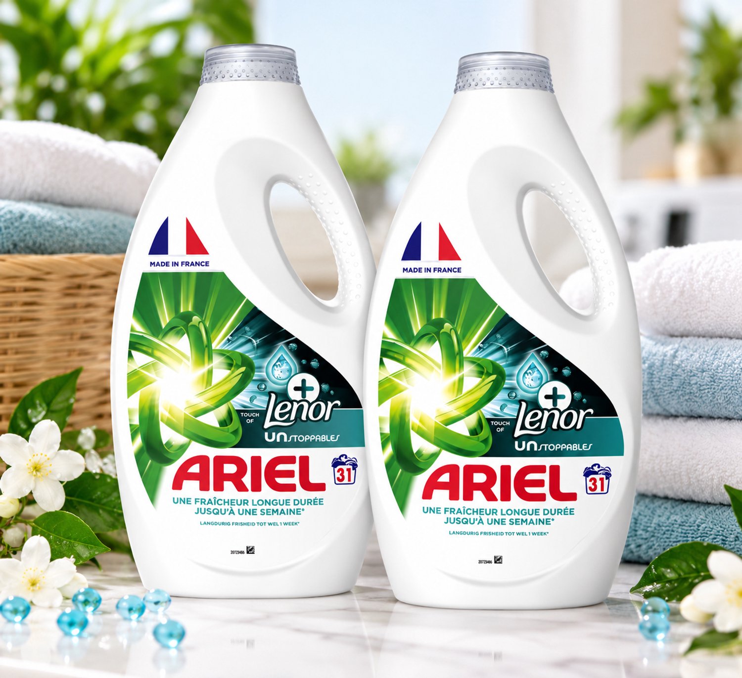 Ariel Vloeibaar Wasmiddel Touch Van Lenor Unstoppables - 2 x 31 Wasbeurten - Voordeelverpakking