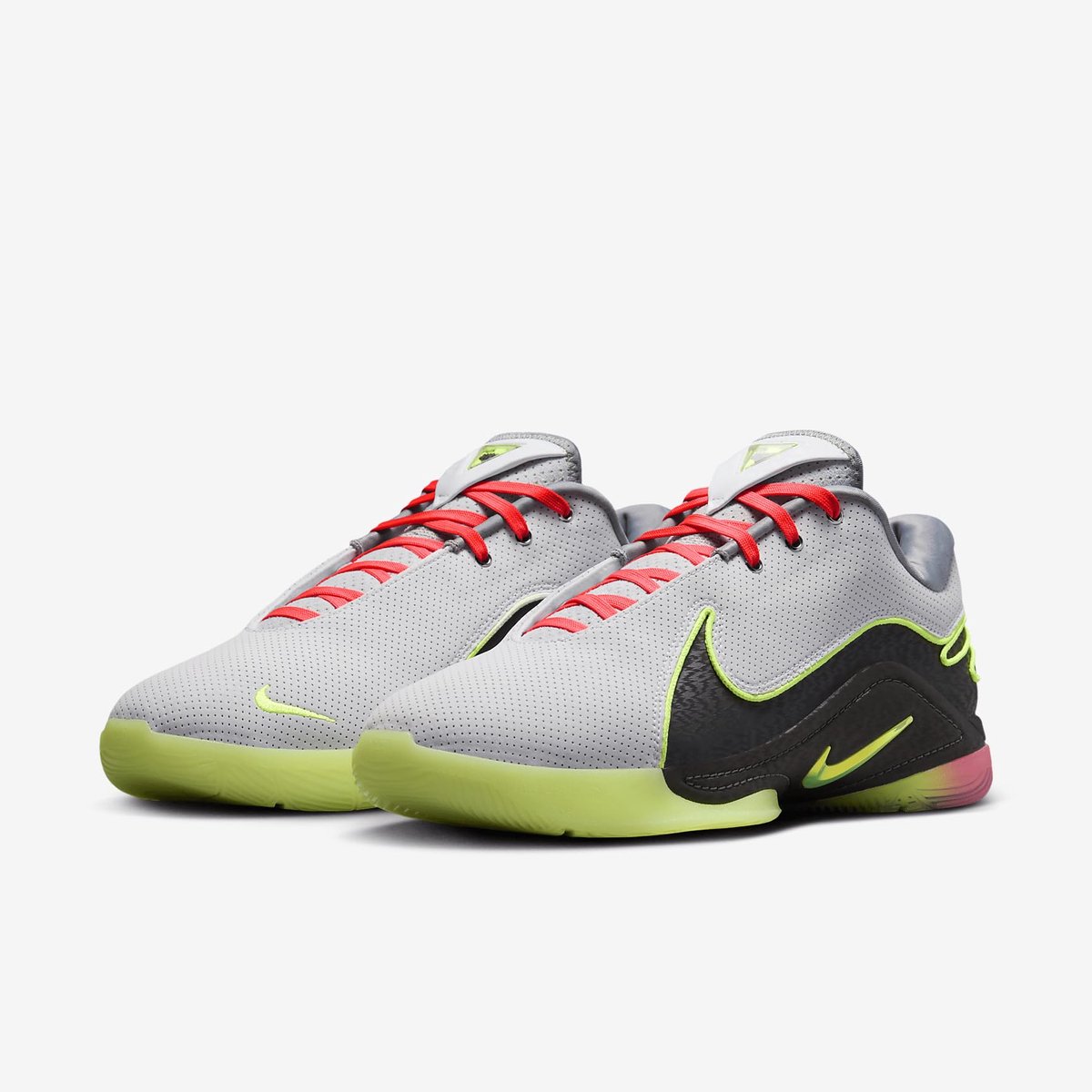 Nike LeBron 22 Heren Basketbalschoenen /Volt Glow/Medium Ash Wit