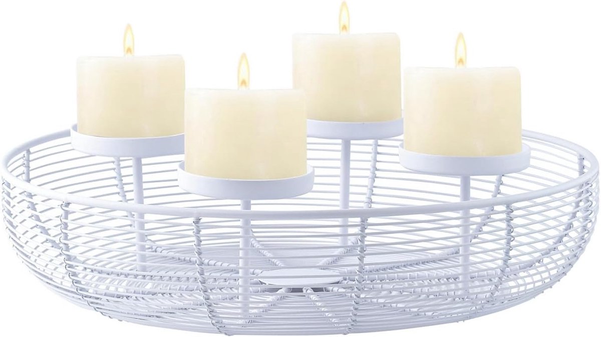 Decoratieve adventskrans, kandelaar, kerstversiering, bol, wit