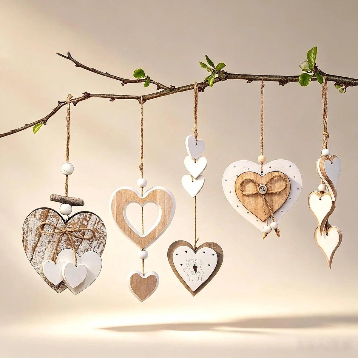 Set van 5 houten harten om op te hangen – Rustieke wanddecoratie
