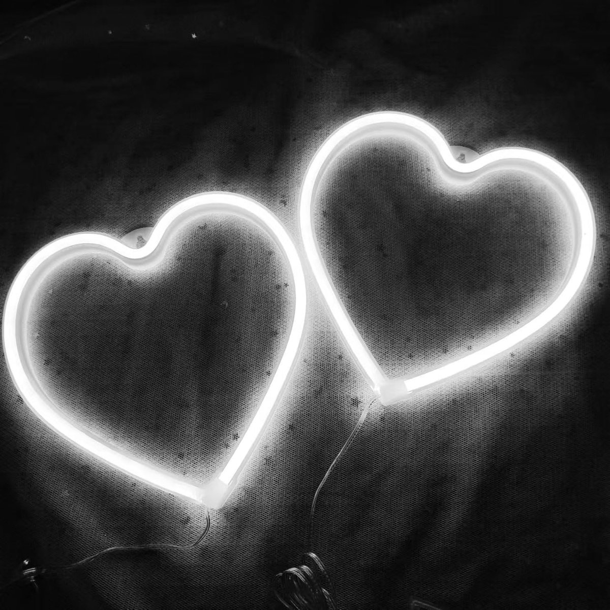 2 stuks witte led-hartbordjes, werkt op batterijen, neonhart, Valentijnsdag, liefdeslamp voor bruiloft, meisjes, vrouwen, kamer, wanddecoratie, Kerstmis, Valentijnsdag, cadeaus voor