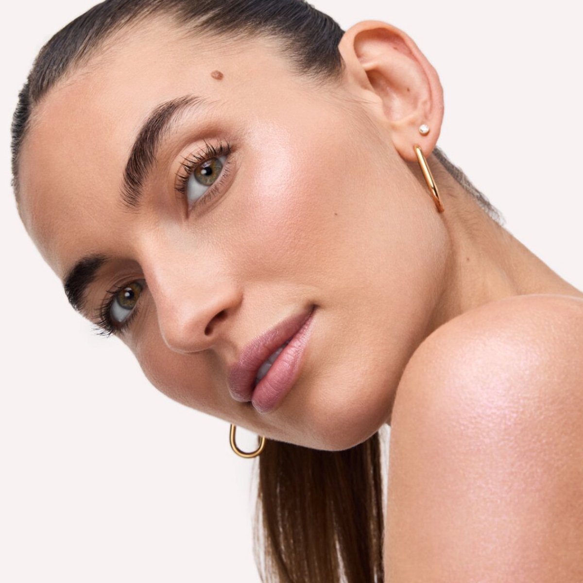 Catrice - Diamond Haze Jelly Highlighter Stick - 10 Born To Sparkle