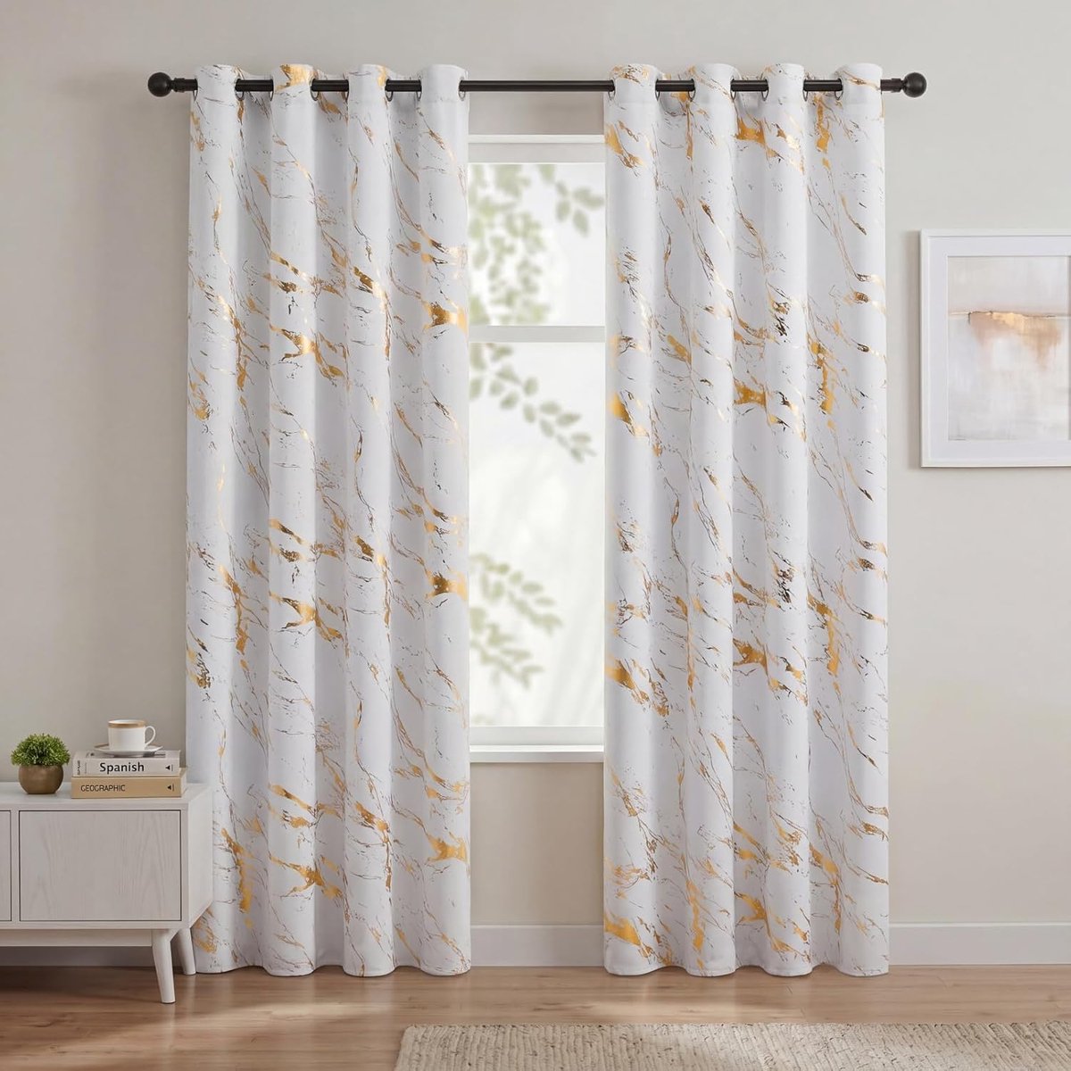 gordijnen, wit goud, voor woonkamer, slaapkamer, 132 x 160 cm, 85-95% verduisterend, moderne metallic foliedruk, ooggordijnen, lichtfilterend, ondoorzichtig, set van 2