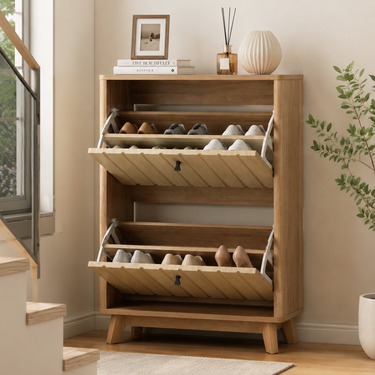 HAUSS SPOLE Schoenenkast - Smal Met Kleppen En Gesloten Opbergvak - Voor Hal En Entree - MDF En Spaanplaat - 60x24x94 Cm - Eikenkleur