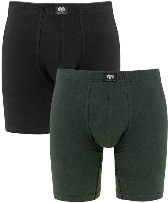Twee lange boxershorts, één zwart, één donkergroen, beide met elastische band en logo.