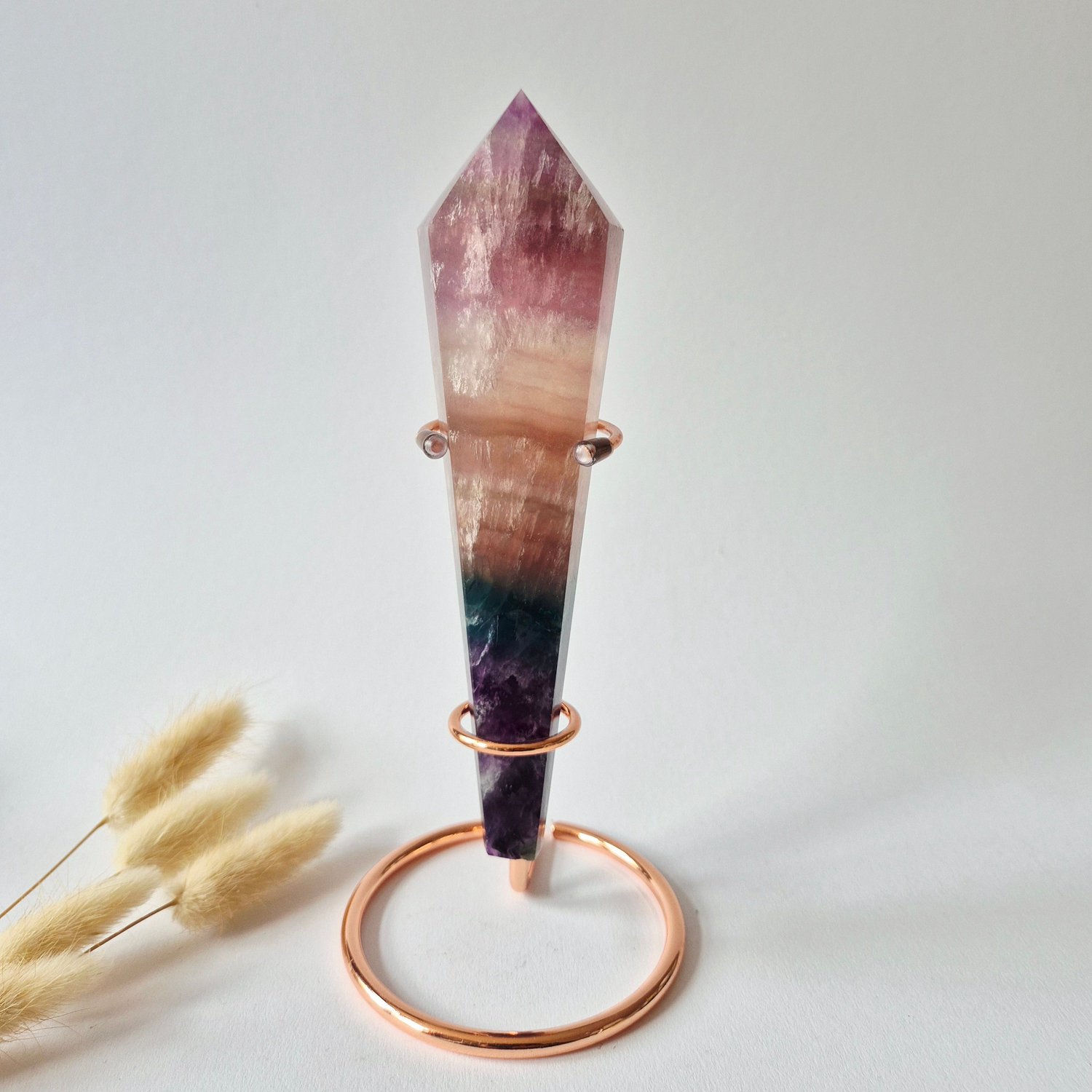 Moonlight Gemstones Candy Fluorite Scepter / Wand - Fluoriet - 392 gram incl. willekeurige standaard Meerkleurig