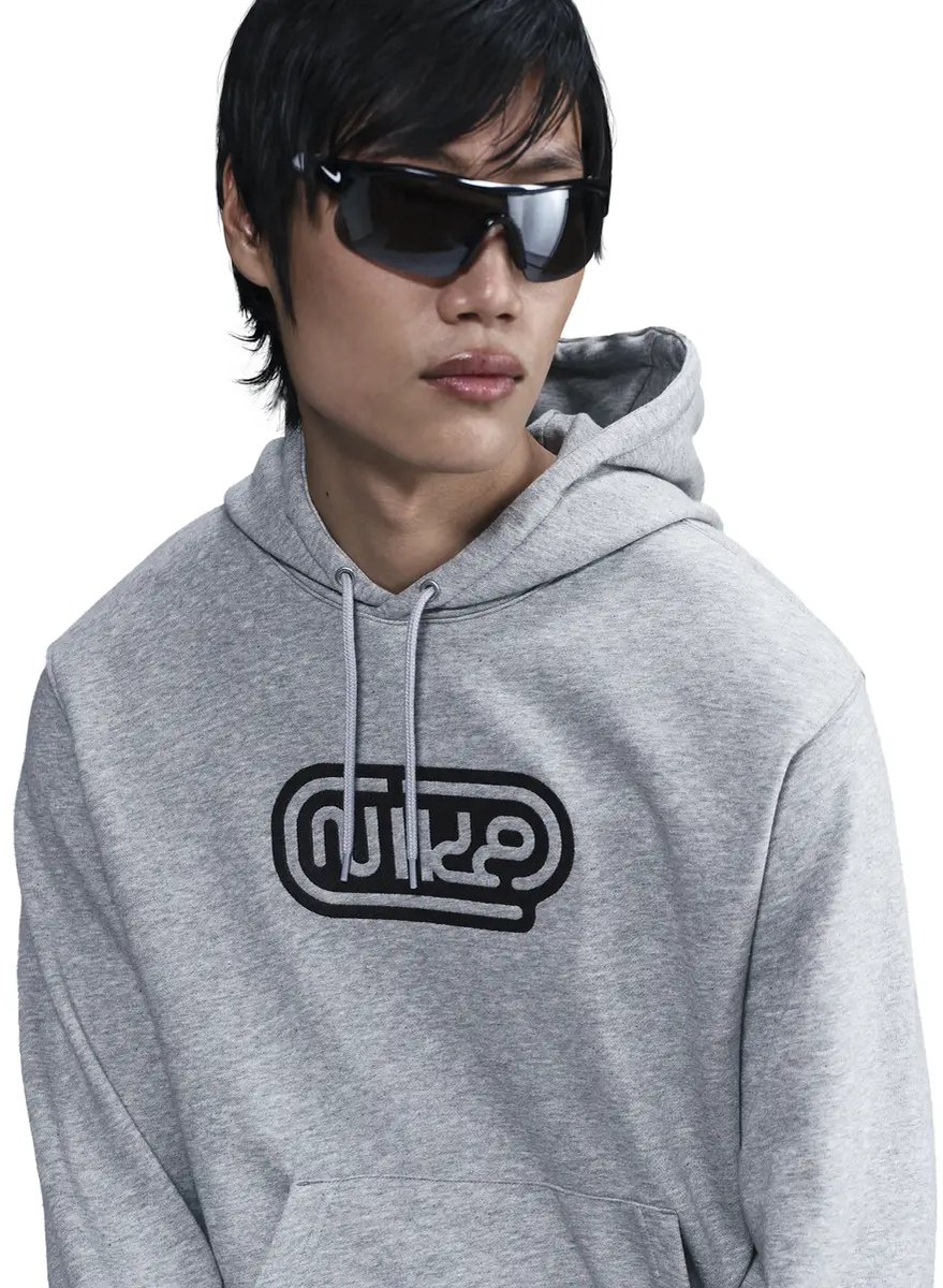Nike Sportswear Club French Terry Graphic Hoodie – Dark Heather/Light Smoke / Sportswear Club Lifestyle Heren Hoodie voor Mannen Grijs
