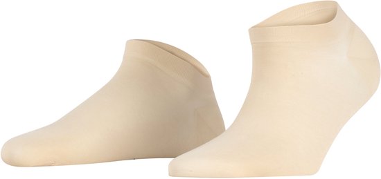 Beige Falke sneakersokken met een licht, gladde textuur, maat 35-38.