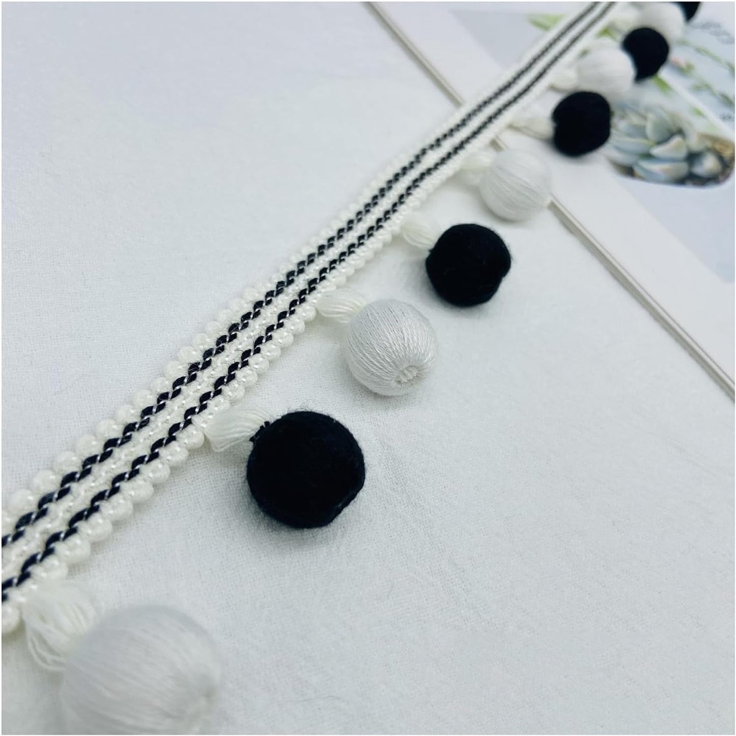 Pompon boord, franjeboord, met pomponboord, om te naaien, pomponband, kwastboord, decoratief lint voor doe-het-zelf handwerk, gordijnen, kussens, woondecoratie, zwart-wit, 1