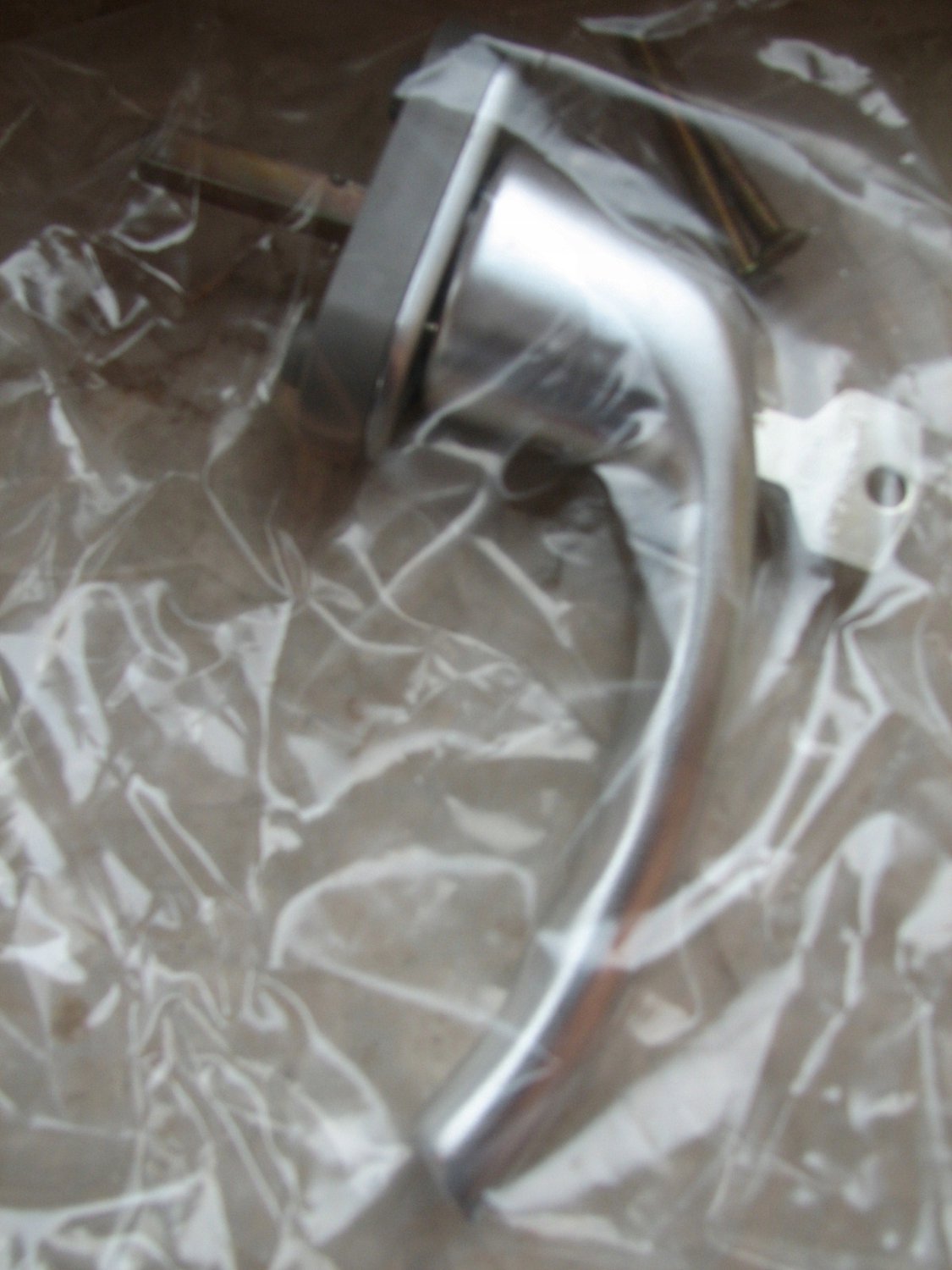 Hoppe Tokyo Raamkruk met Sleutel F1 Zilver Aluminium