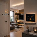 Een interieur met een Hozard touchscreen, deur/raam contact en bewegingssensor.