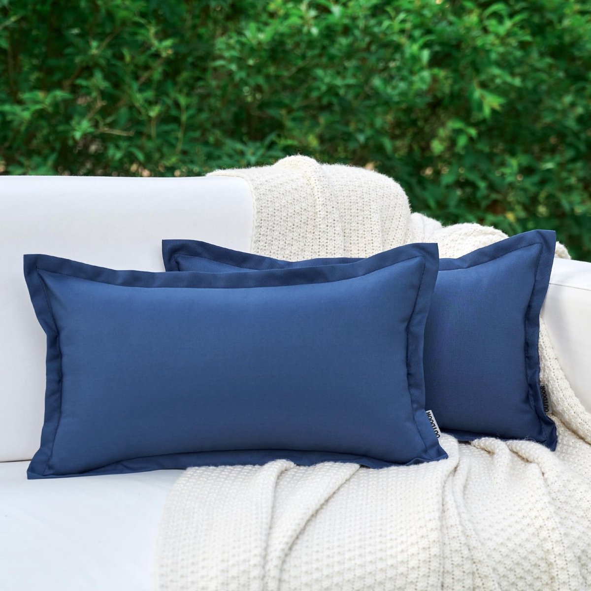 Elzusha - Set van 2 Waterdichte Buiten Kussenhoezen - Donkerblauw 30x50cm