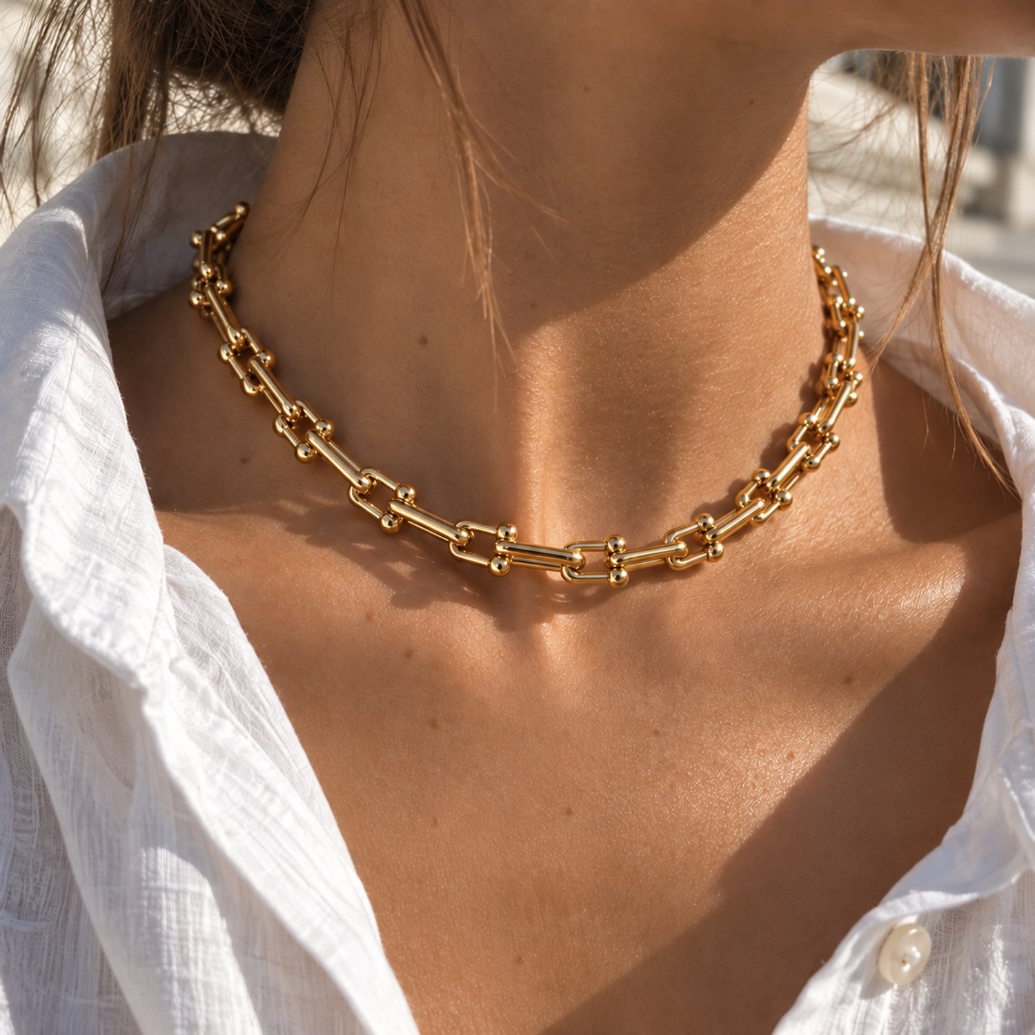 Engravia by Derya – Schakelketting Dames – Stainless Steel – Goudkleurig – Modern Link Design met Bolletjes – Verstelbaar 40 + 5 cm – Statement Ketting – Cadeau voor Haar