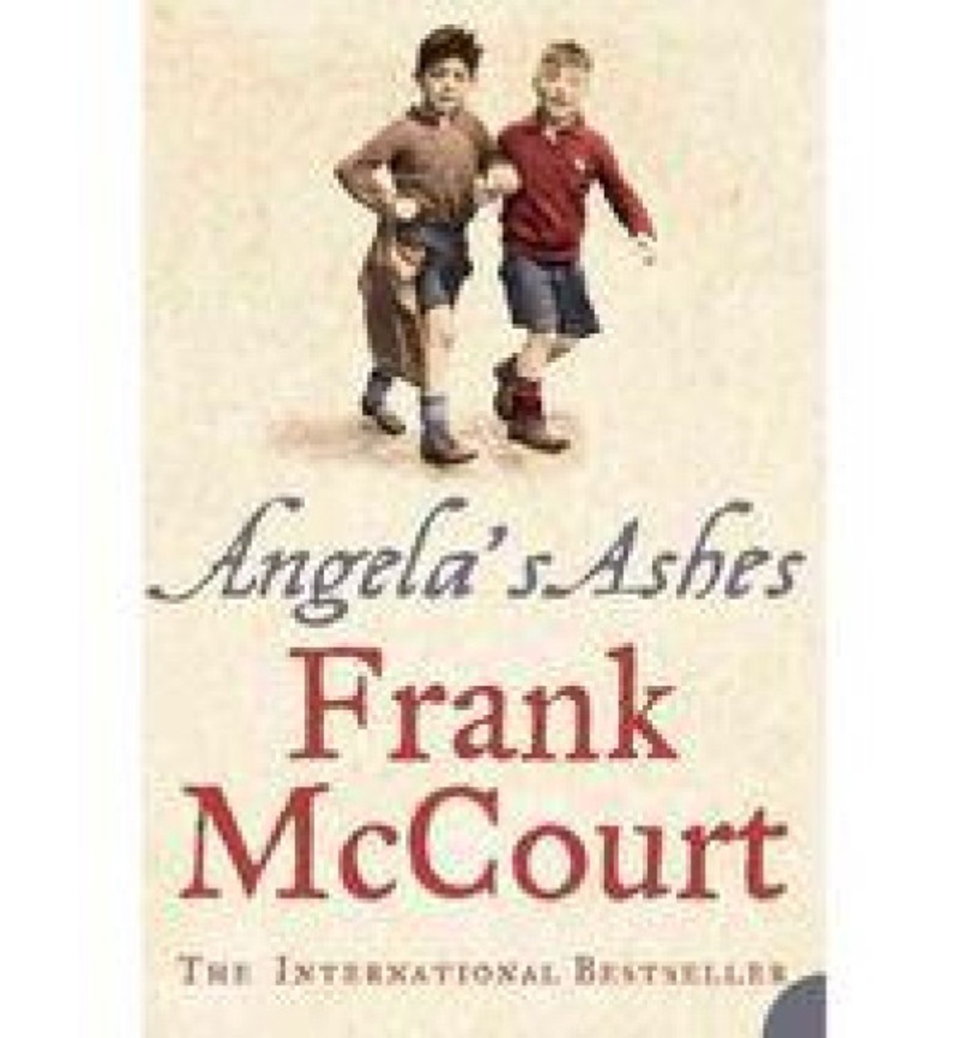 Boekomslag van Angela's Ashes door Frank McCourt, met twee rennende jongens op een crèmekleurige achtergrond.