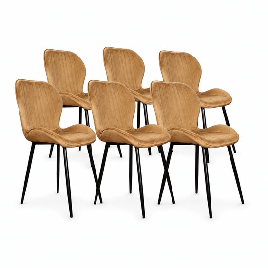 Set van 6 goudgele velvet eetkamerstoelen met verticale stiksels en slanke zwarte metalen poten.