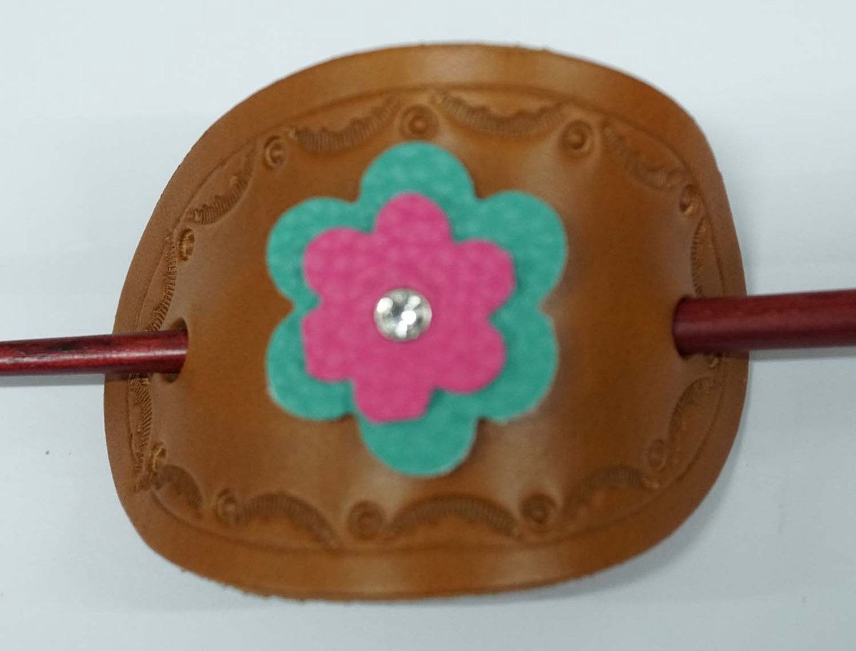 Bruin leren haarspeld met roze / groen bloem + houten haarstokje - bloemen lederen haarspeld - leren bloemen haarspeld - dames haarspeld - handgemaakte haarspeld - haarspeld voor dik haar - stevige haarspeld - soepele haarspeld