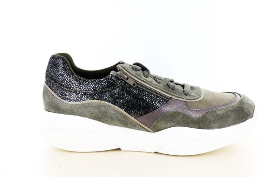 Sneaker Xsensible grise avec daim taupe, détails pailletés au talon et fermeture éclair sur le côté.