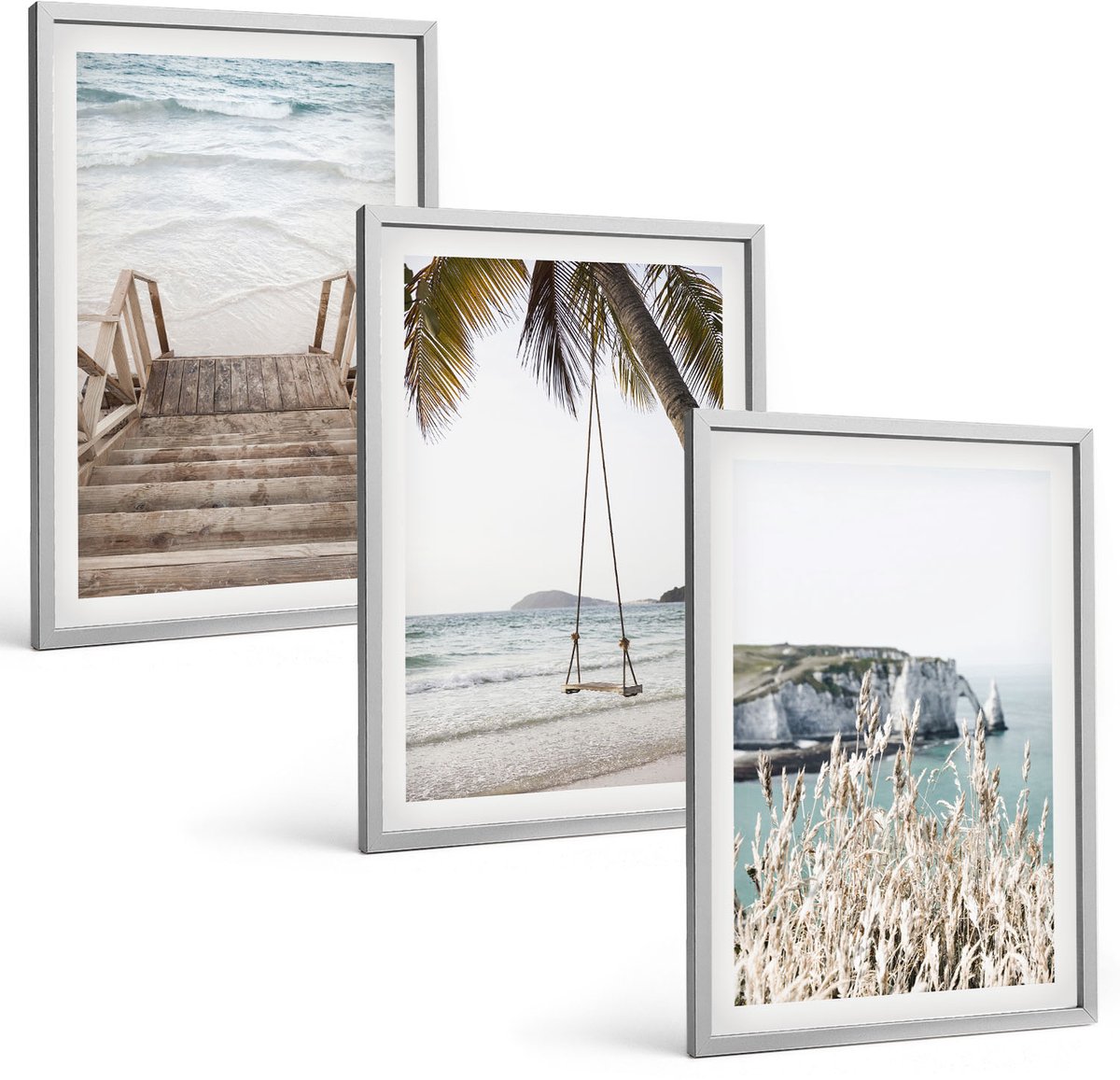 Coloray 3-Delige Schilderij Set - Strand Met Houten Trap En Een Schommel Aan Zee - 40 x 60 cm - Wanddecoratie - Moderne Interieurdecoratie - Stijlvolle Muurdecoratie