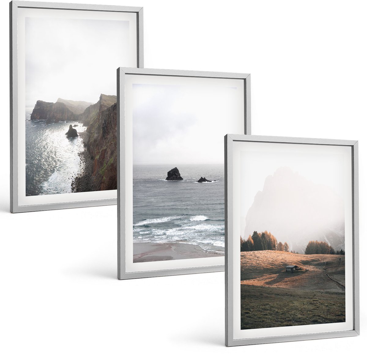 Coloray 3-Delige Schilderij Set - Berg- En Zeelandschappen Met Wolken En Bossen - 40 x 60 cm - Decoratieve Muurdecoratie - Slaapkamer