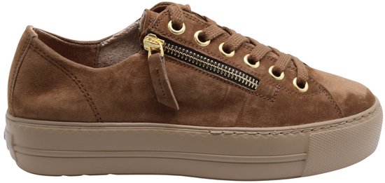 Bruine suède Paul Green sneaker met rits, veters en taupekleurige plateauzool.