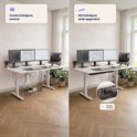 Vergelijking van een bureau zonder en met kabelgoot voor een strakke, opgeruimde kabelorganisatie.