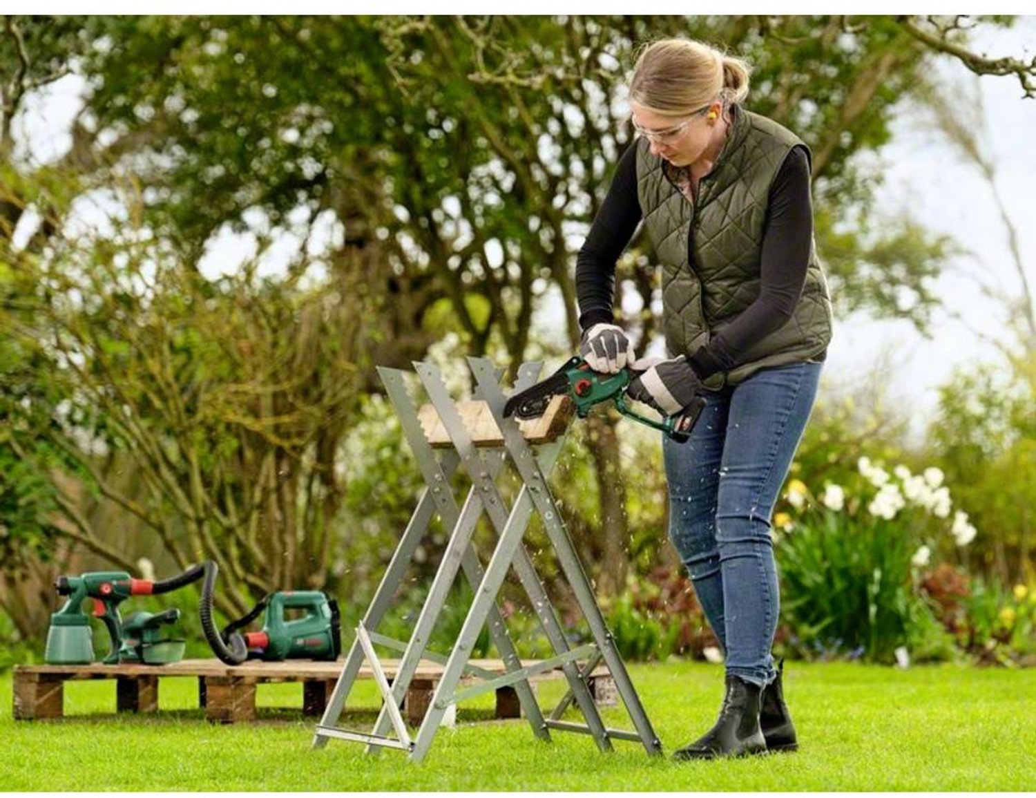 Bosch EasyChain 18V-15-7 Kettingzaag - met 18 V accu en lader