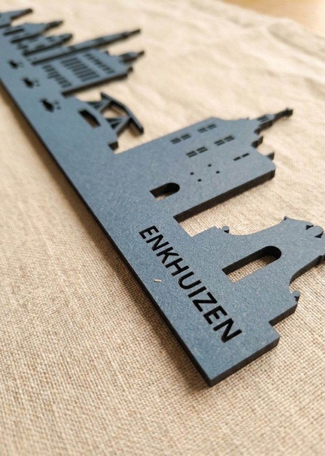 Houten Skyline Enkhuizen | Wanddecoratie voor aan de muur | Blauw MDF | 100 x 21 cm