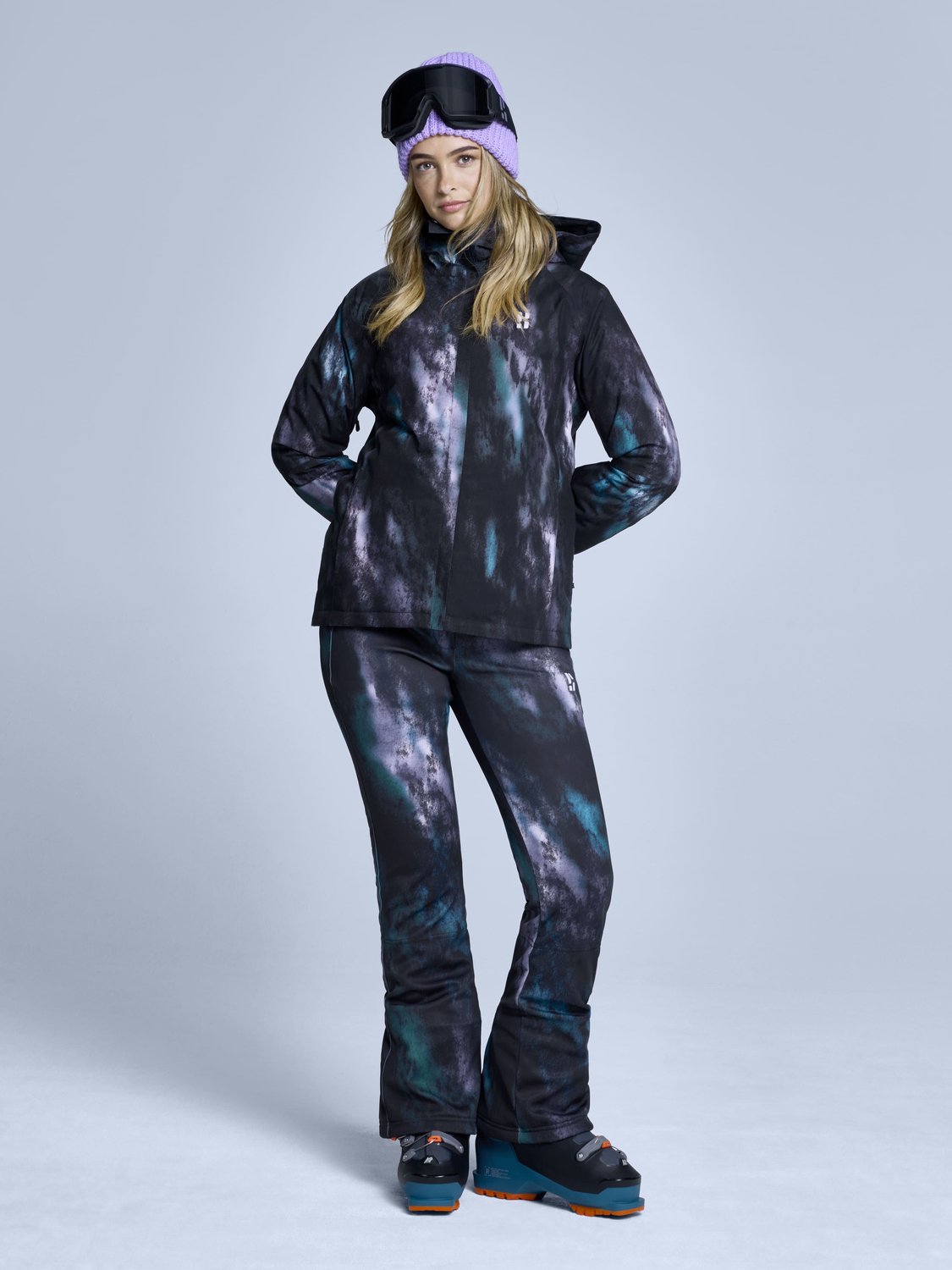 POEDERBAAS neva 2L jacket women Ski jack dames Zwart