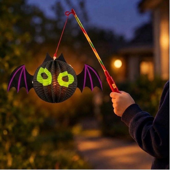 Vleermuis Lampion met Stok - Zwart Paars - 12x12cm - Halloween Decoratie - Verjaardag Versiering - Feest Lampionnen - Griezelig Themafeest — afbeelding 2
