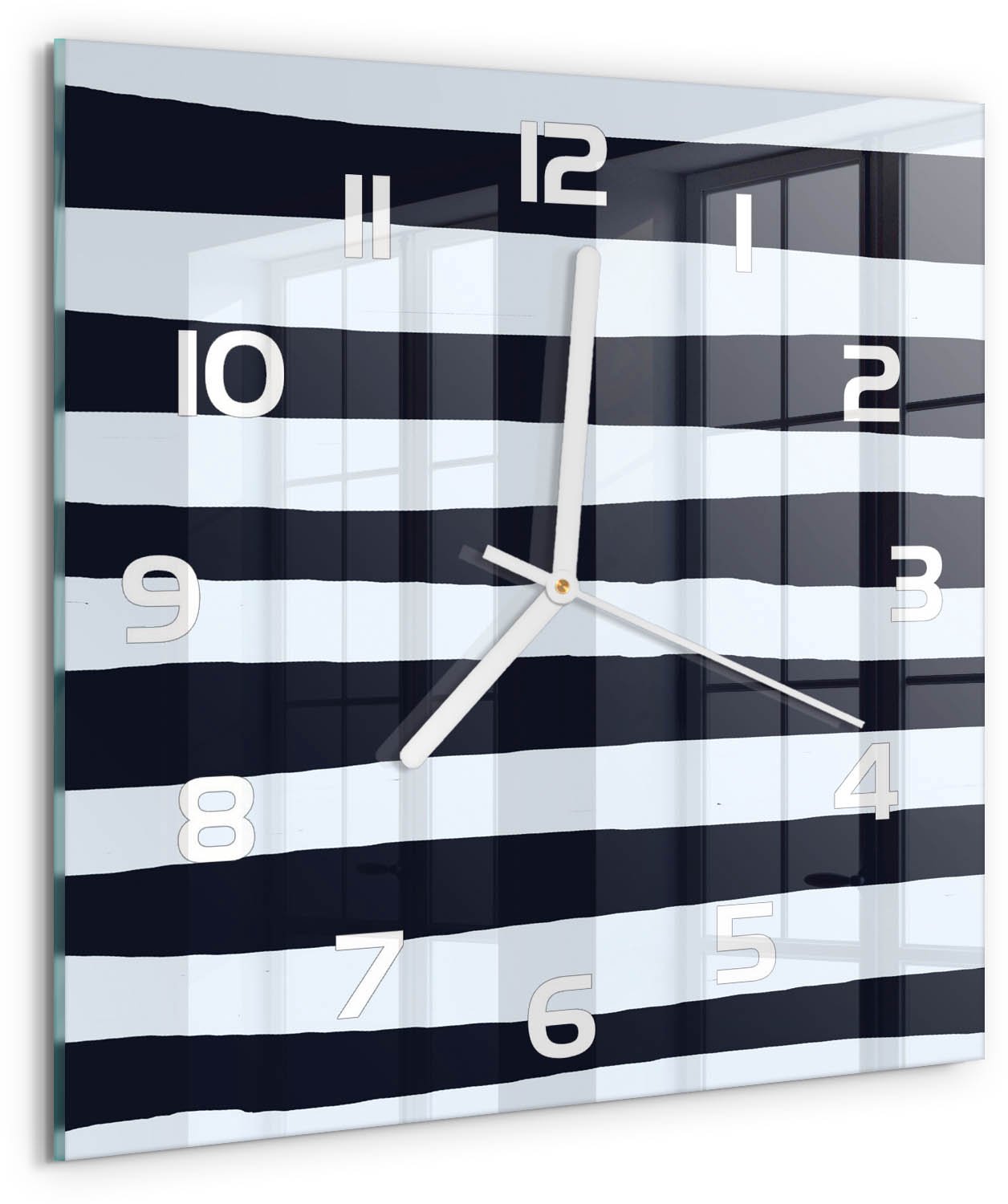 Tulup Wandklok - Gestreepte achtergrond Wandklok Glas Decoratie - 30x30 cm - Zwart-wit Gekleurde Glazen Klok - Witte handen - Vierkante Klok - Klok Glas Met Opdruk - Moderne Wandklok Glas