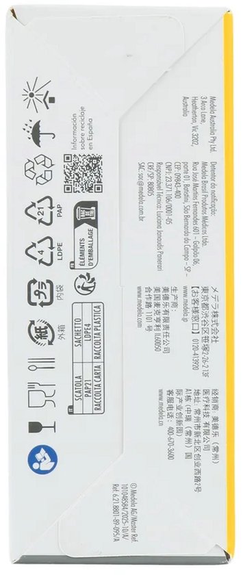 Medela verpakking met recycling symbolen, product code en adressen. Wit, grijs en geel.