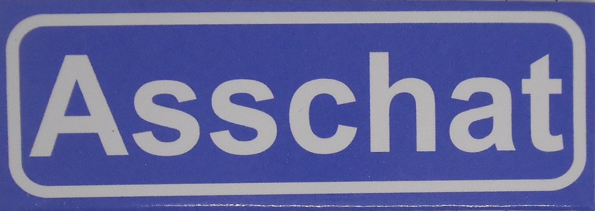 Souv© - koelkast magneet - plaatsnaam bord - kombord - souvenir - koelkastmagneetje - relatiegeschenk Asschat