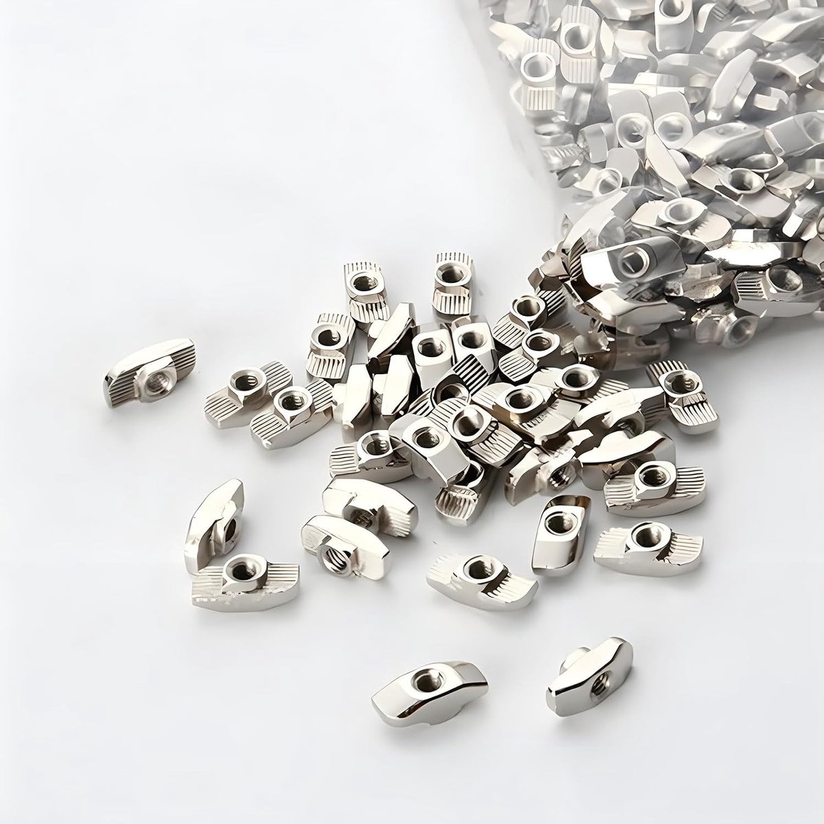 120 Stuks Hammerhead Moeren 8 mm voor T-Sleuven, Gegalvaniseerd Staal, Geschikt voor Aluminium Profielen en Extrusie Slots