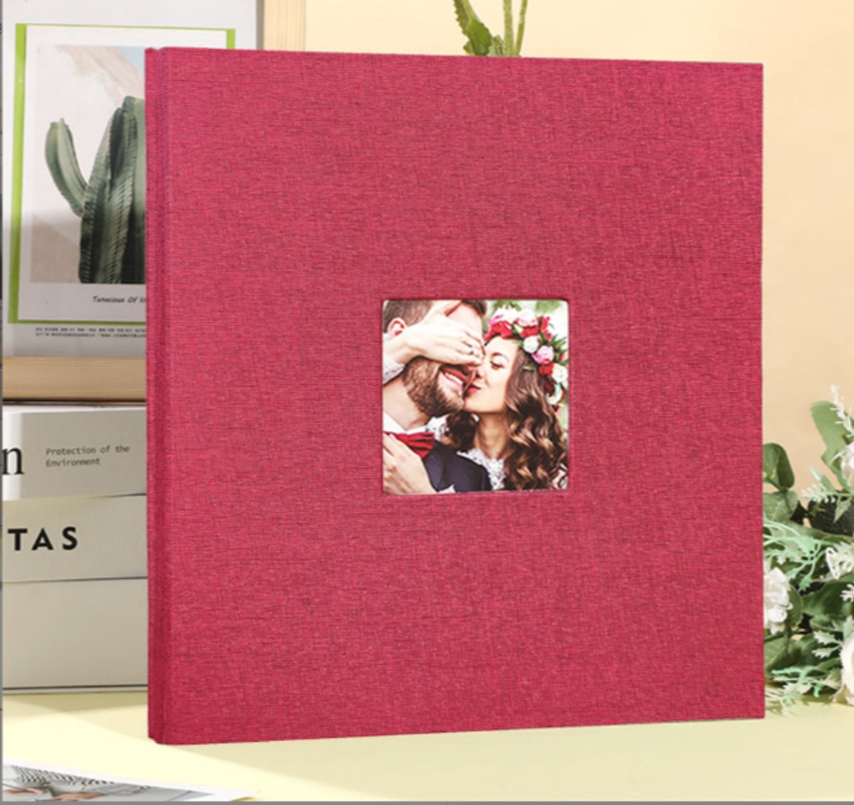 Rood zelfklevend fotoalbum — Linnen kaft — Hoogwaardig herinneringsalbum — Zelfklevend/met beschermfolie (doe-het-zelf) — Perfect voor het bewaren van dierbare herinneringen aan familie, bruiloften, reizen en baby's — (260 x 280 mm)