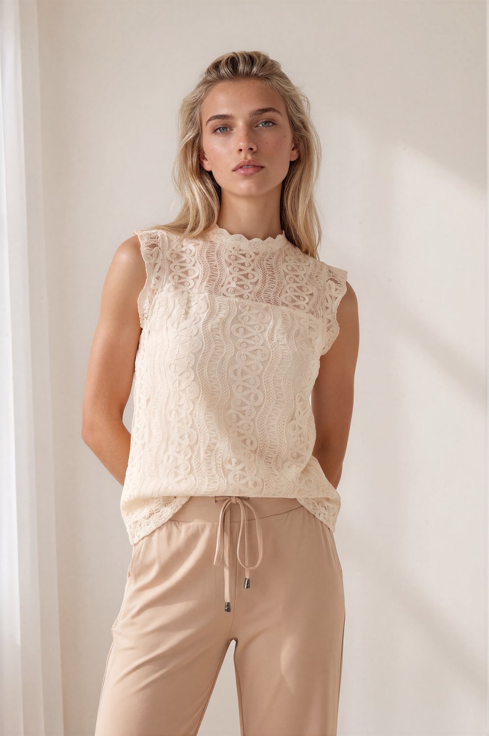 MI PIACE - Travel Top Mouwloos Kant 202486 Sand - Maat : 3XL